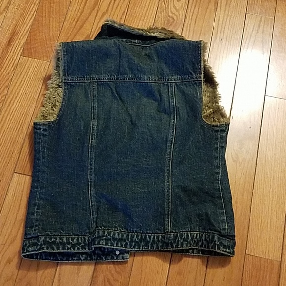 NWOT gap jeans vest, medium - Picture 5 of 6